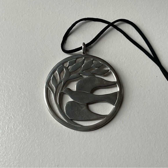 Large Pewter Dove ornament - Picture 2 of 6